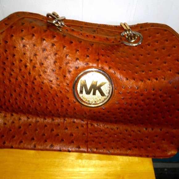 Michael KORS <PRICE REDUCED> - Picture 1 of 2